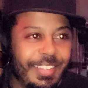 Meet your Posher, Raymar